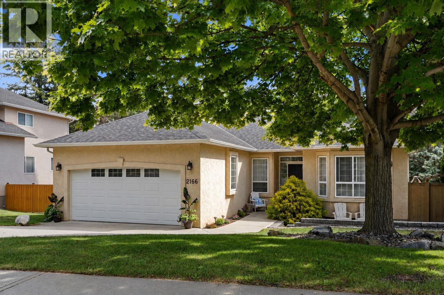 2166 Shannon Woods Way, West Kelowna, British Columbia  V4T 2R4 - Photo 2 - 10388069