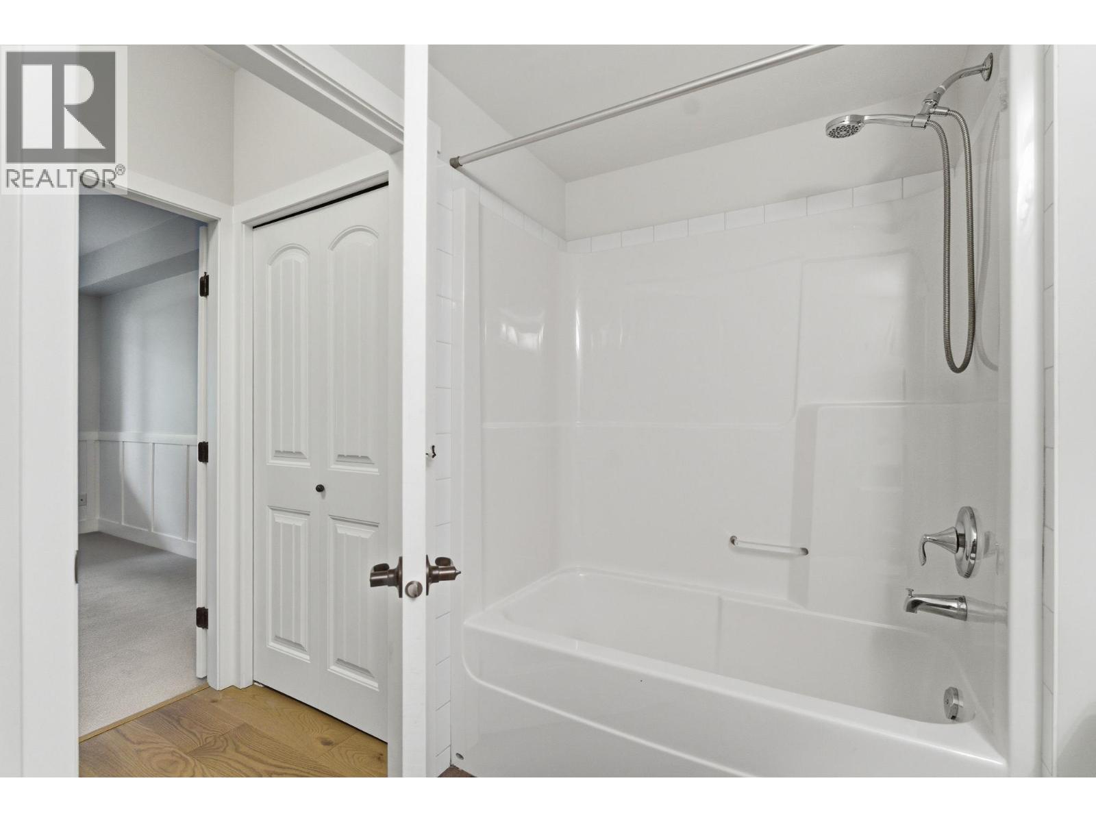 3739 Casorso Road Unit# 108 Lot# 8, Kelowna, British Columbia  V1W 5E3 - Photo 21 - 10389128