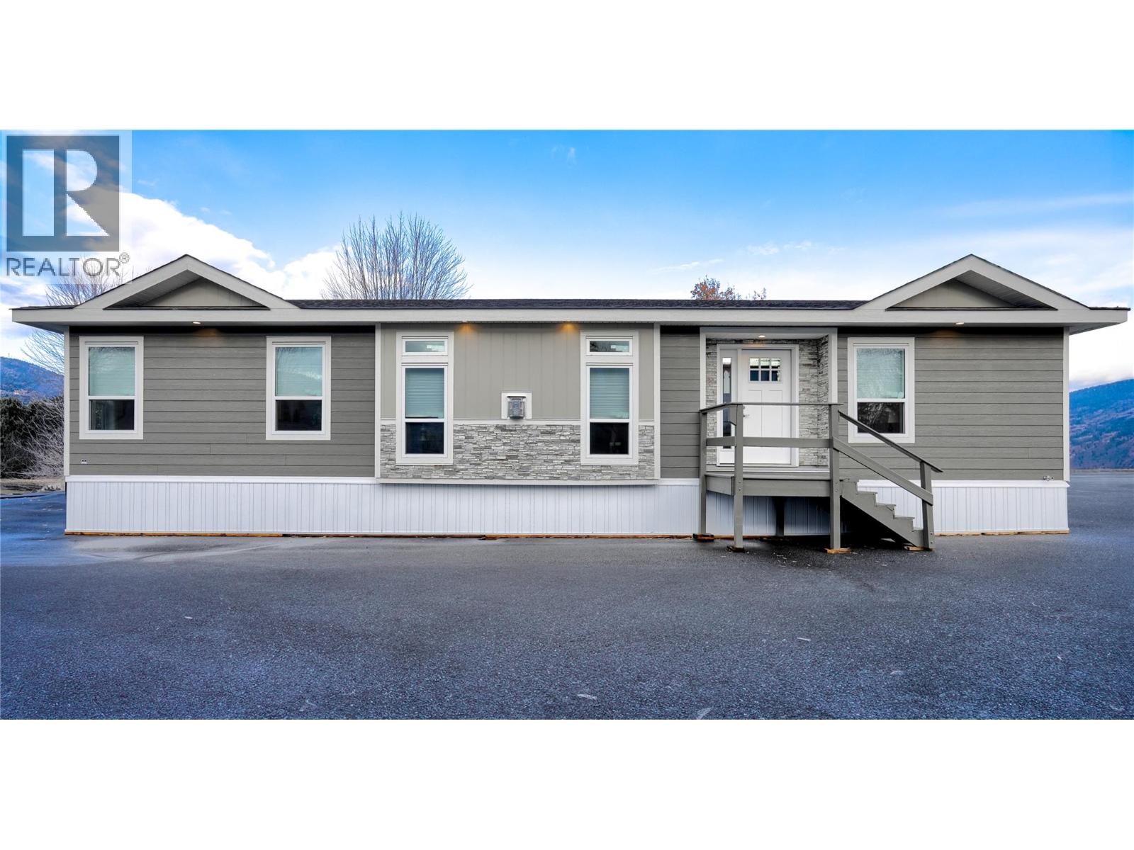 321 Yorkton Avenue Unit# 11 Lot# 11, Penticton, British Columbia  V2A 3V6 - Photo 1 - 10388734