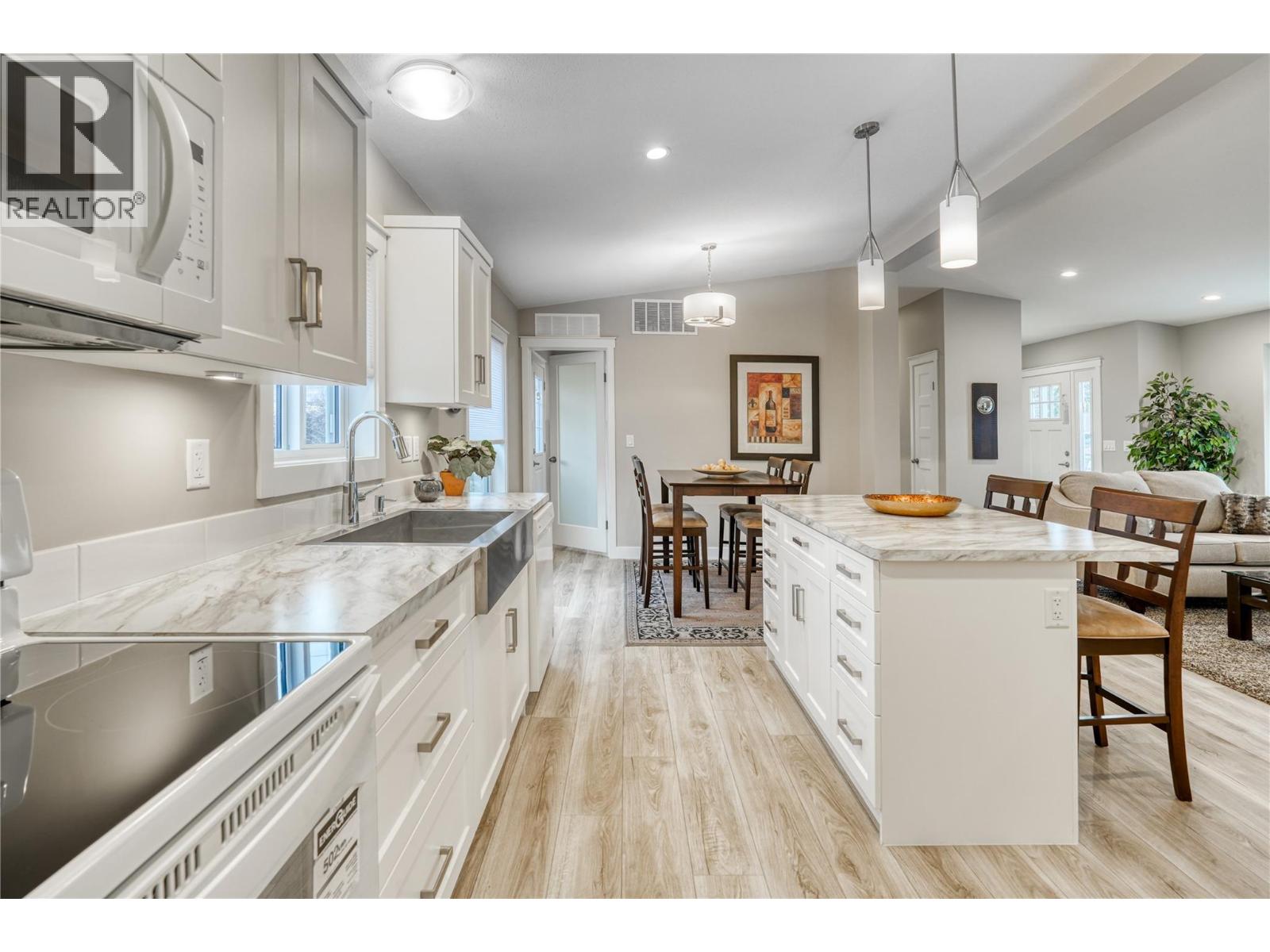 321 Yorkton Avenue Unit# 11 Lot# 11, Penticton, British Columbia  V2A 3V6 - Photo 5 - 10388734