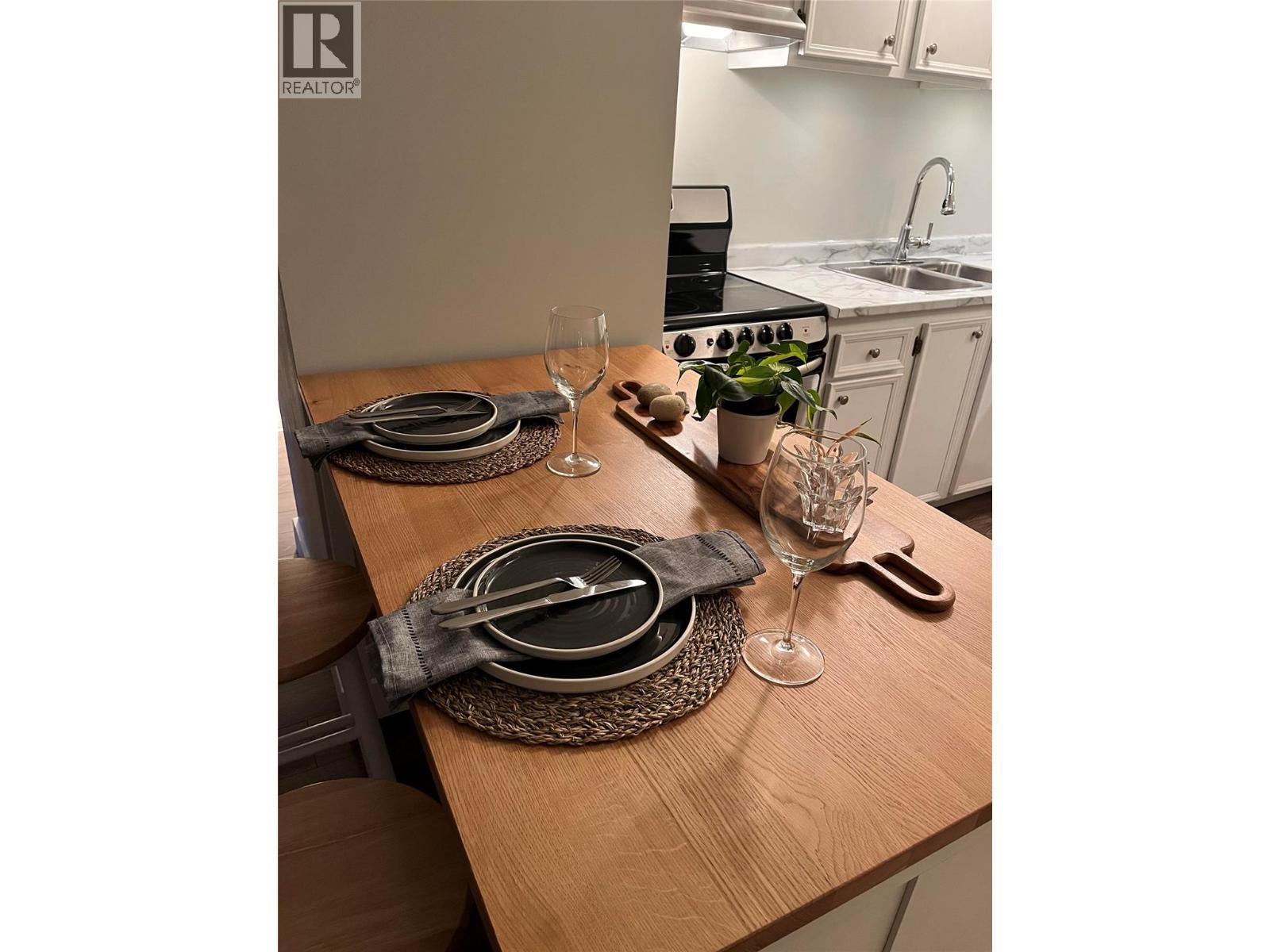 150 Skaha Place Unit# 201, Penticton, British Columbia  V2A 7K1 - Photo 9 - 10389115