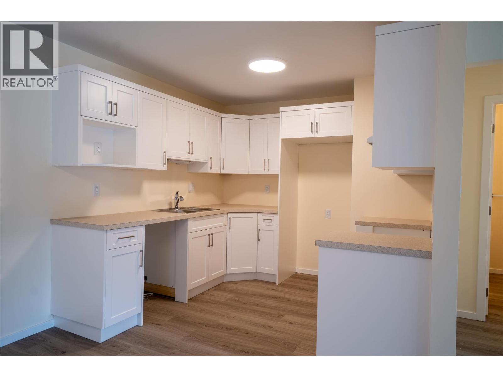 183 Maple Street Unit# 102, Penticton, British Columbia  V2A 5V4 - Photo 11 - 10389468