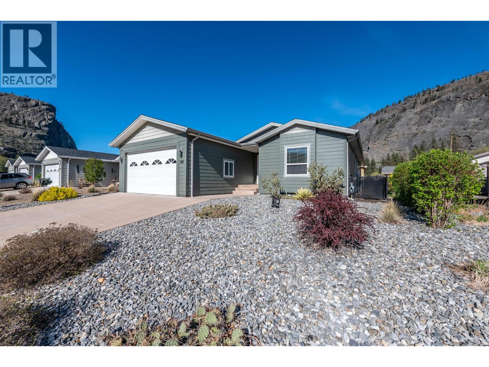 8300 Gallagher Lake Frontage Road Unit# 69, Oliver, British Columbia  V0H 1T2 - Photo 1 - 10389467