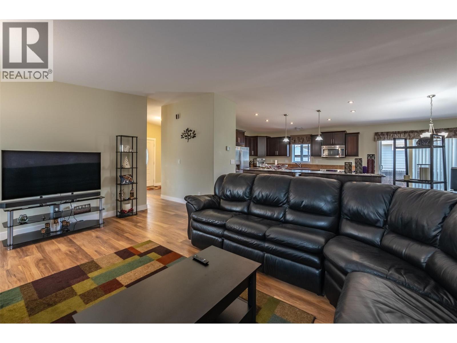8300 Gallagher Lake Frontage Road Unit# 69, Oliver, British Columbia  V0H 1T2 - Photo 18 - 10389467
