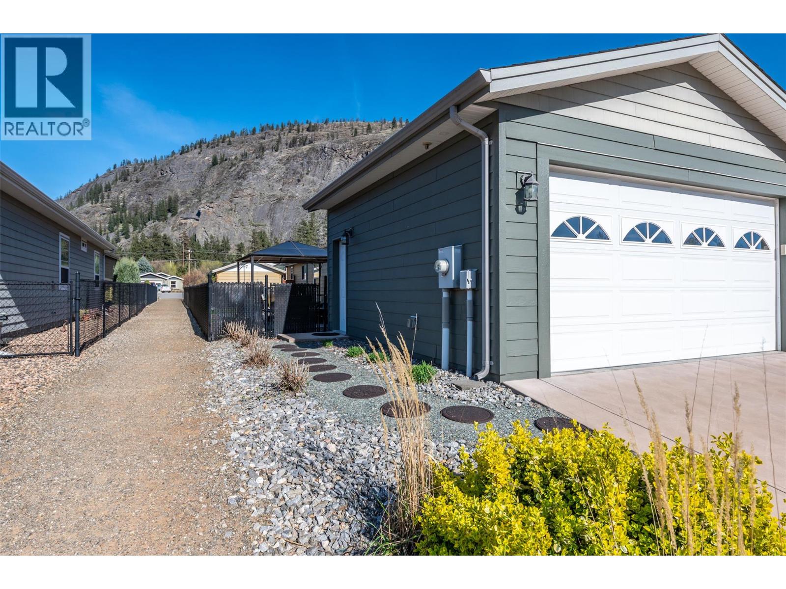 8300 Gallagher Lake Frontage Road Unit# 69, Oliver, British Columbia  V0H 1T2 - Photo 4 - 10389467