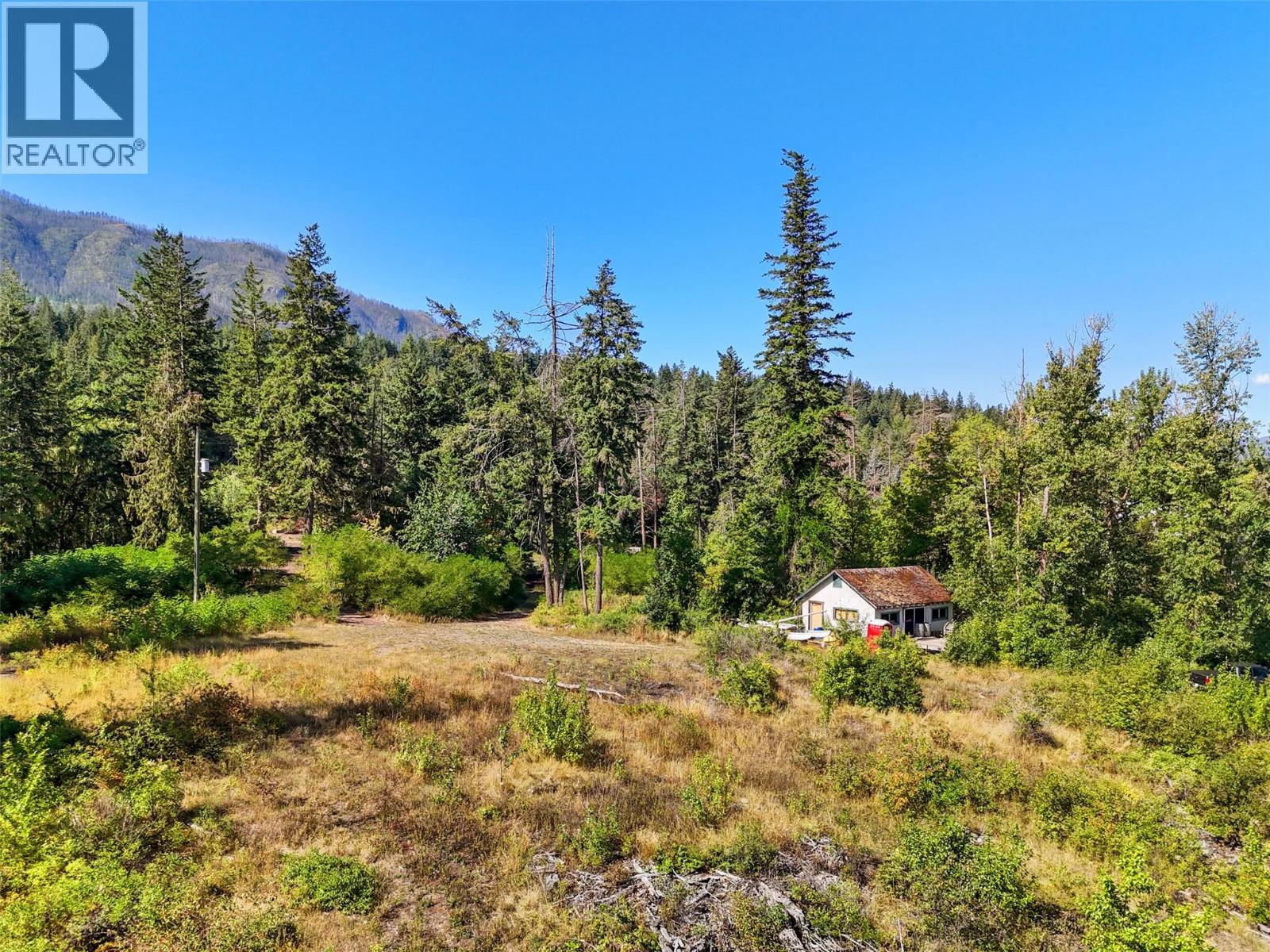 663 Waverly Park Frontage Road, Sorrento, British Columbia  V0E 2W1 - Photo 18 - 10389421