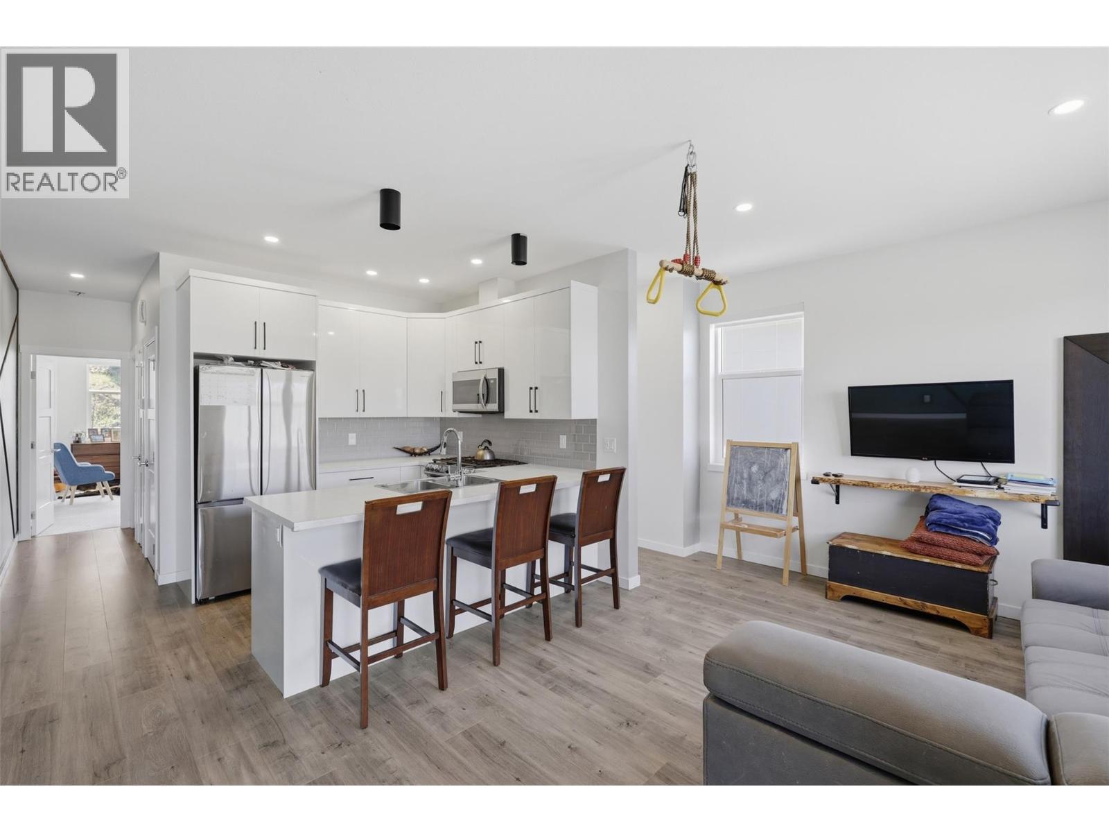 1701 Foxtail Drive Unit# 121, Kamloops, British Columbia  V1S 0B1 - Photo 17 - 10389393