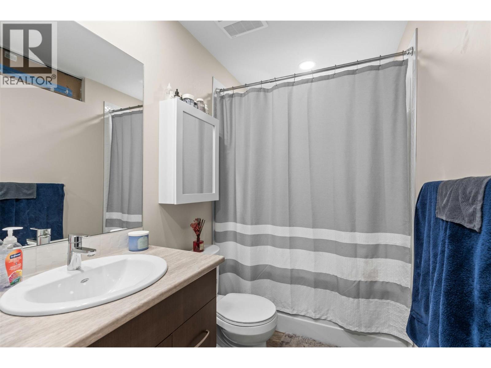 206 Vineyard Way, Vernon, British Columbia  V1H 1Z7 - Photo 28 - 10389059