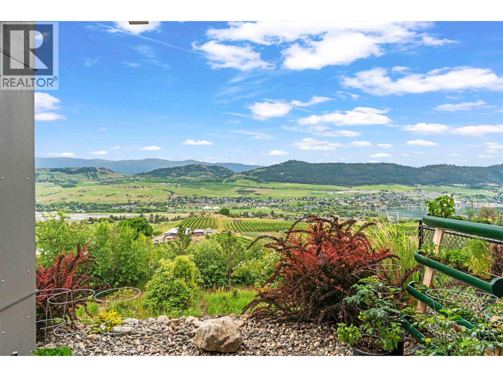 206 Vineyard Way, Vernon, British Columbia  V1H 1Z7 - Photo 45 - 10389059