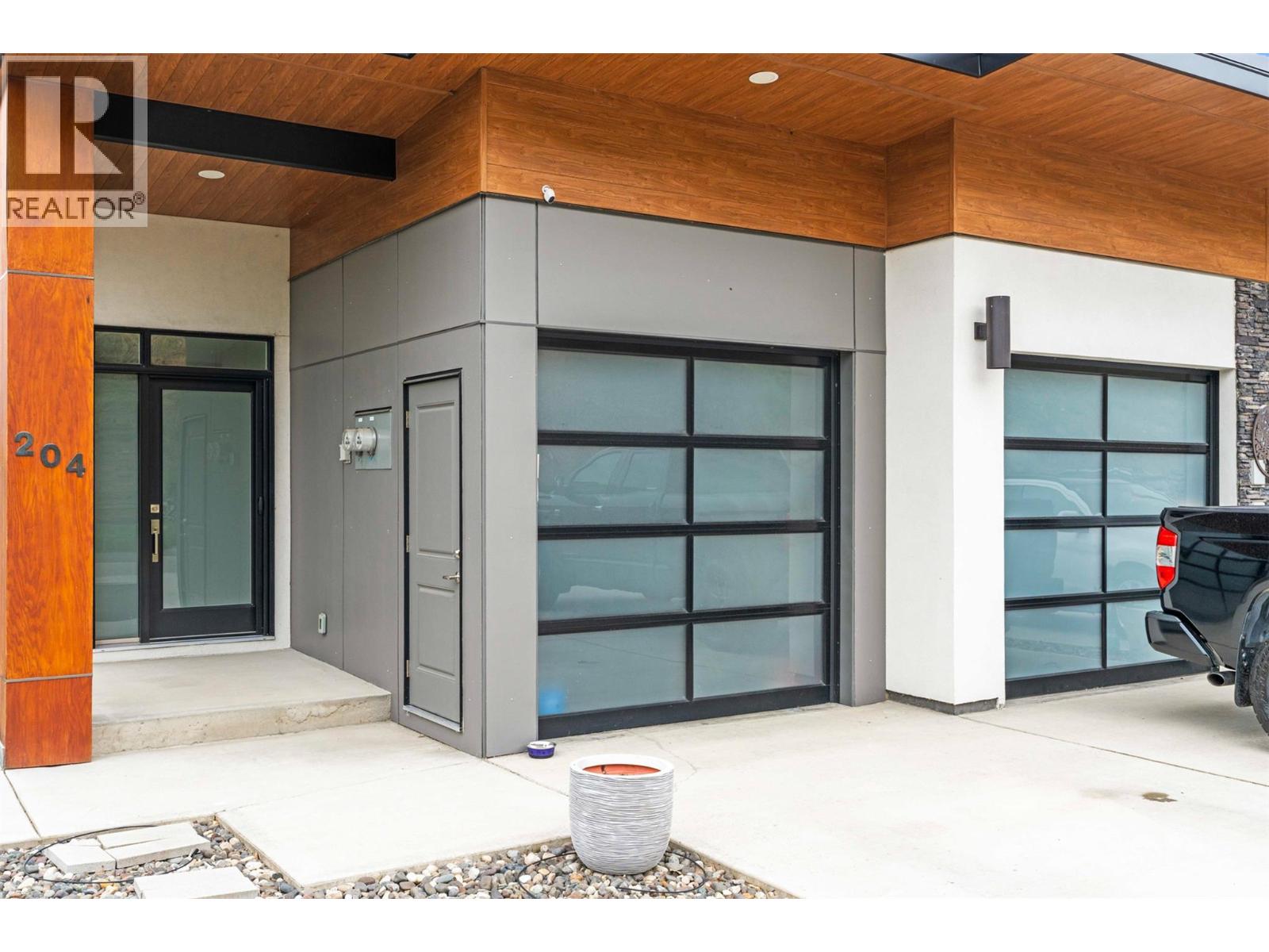 206 Vineyard Way, Vernon, British Columbia  V1H 1Z7 - Photo 6 - 10389059
