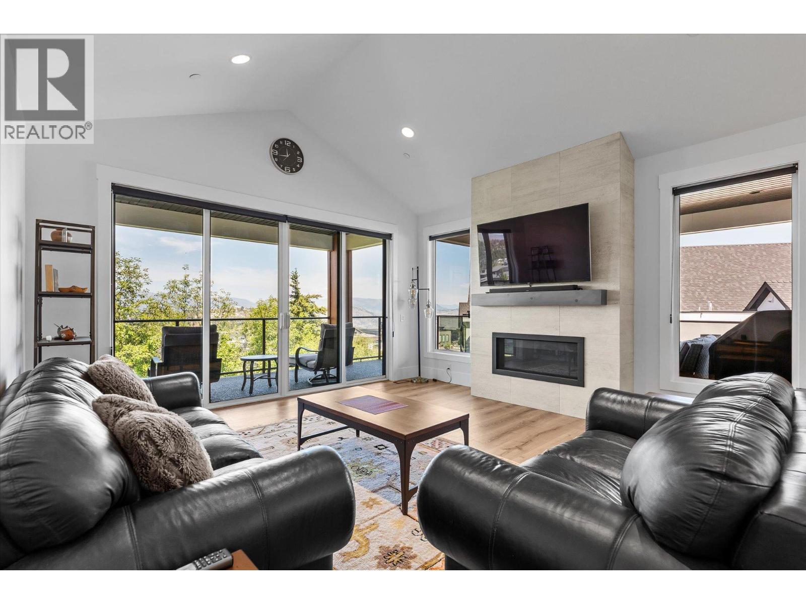 185 Diamond Way, Vernon, British Columbia  V1H 0A2 - Photo 19 - 10389247