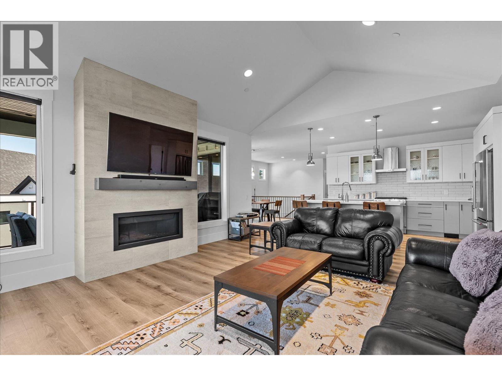 185 Diamond Way, Vernon, British Columbia  V1H 0A2 - Photo 20 - 10389247