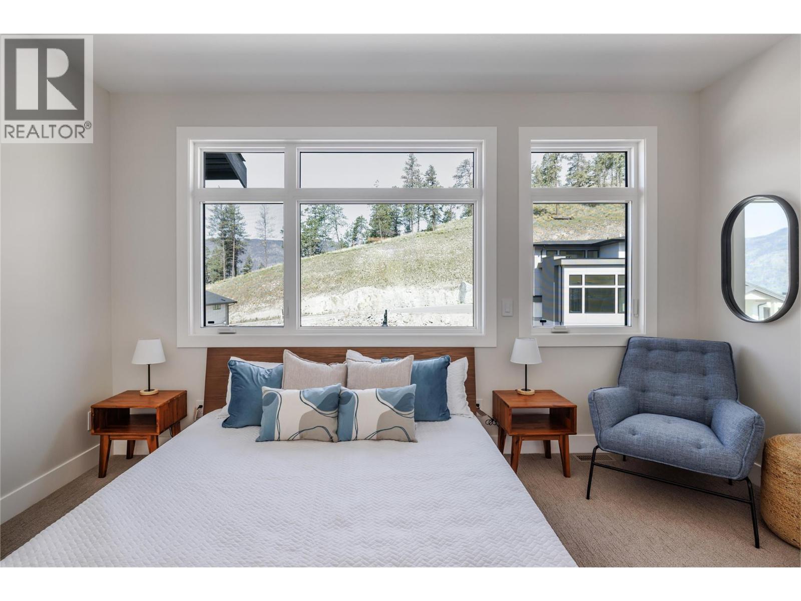 3425 Hilltown Drive Unit# 2, Kelowna, British Columbia  V1V 2B5 - Photo 4 - 10389473
