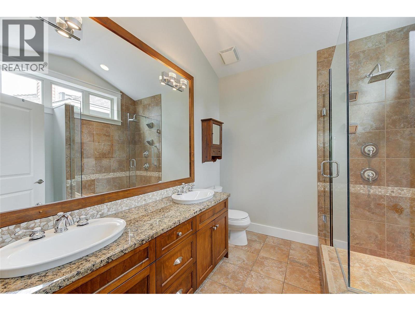 210 Dormie Place, Vernon, British Columbia  V1H 1Y5 - Photo 32 - 10389446