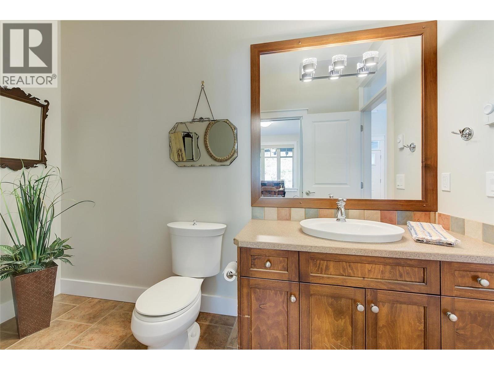 210 Dormie Place, Vernon, British Columbia  V1H 1Y5 - Photo 40 - 10389446