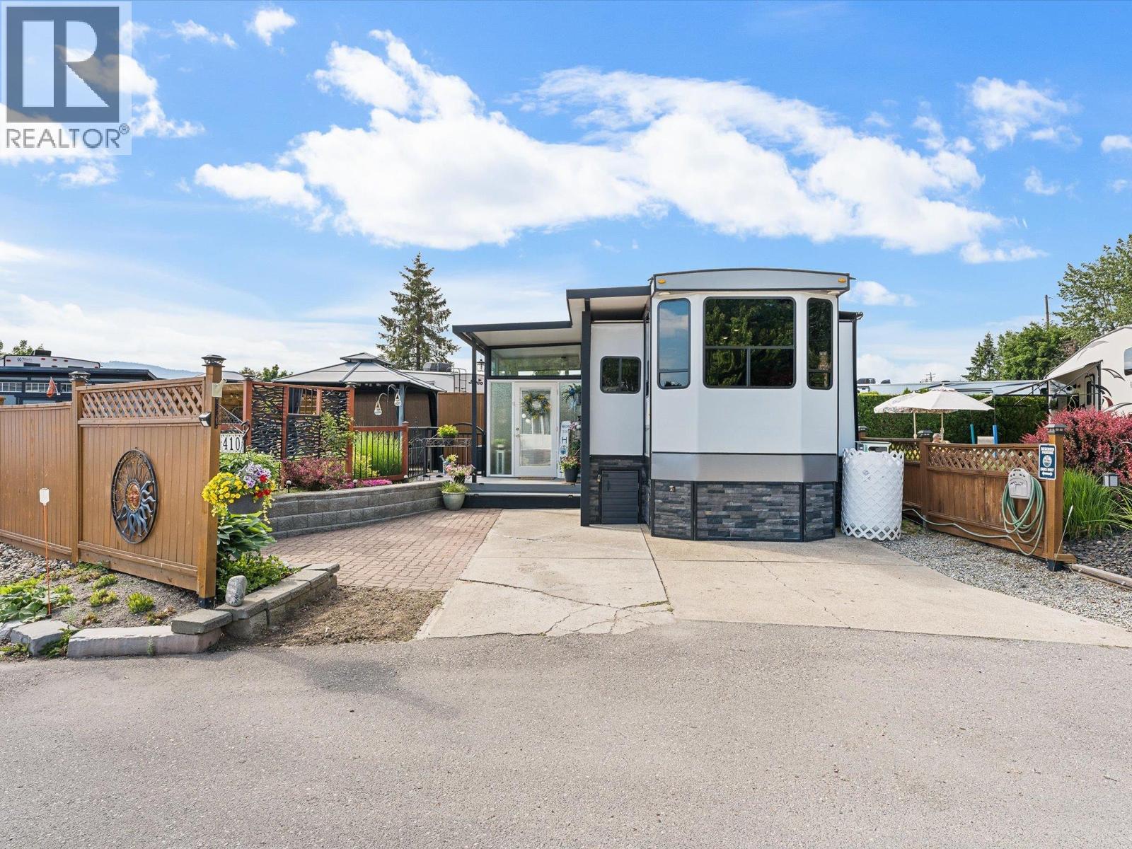 415 Commonwealth Road Unit# 410, kelowna, British Columbia