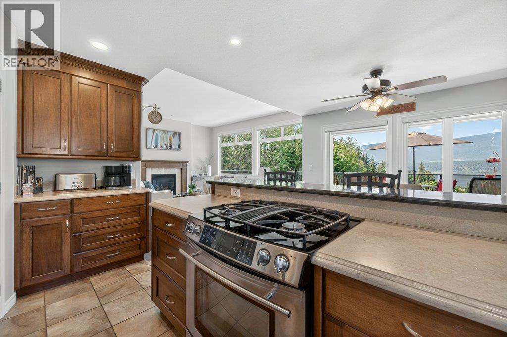 1581 20 Street Ne Unit# 2, Salmon Arm, British Columbia  V1E 0A7 - Photo 20 - 10388836
