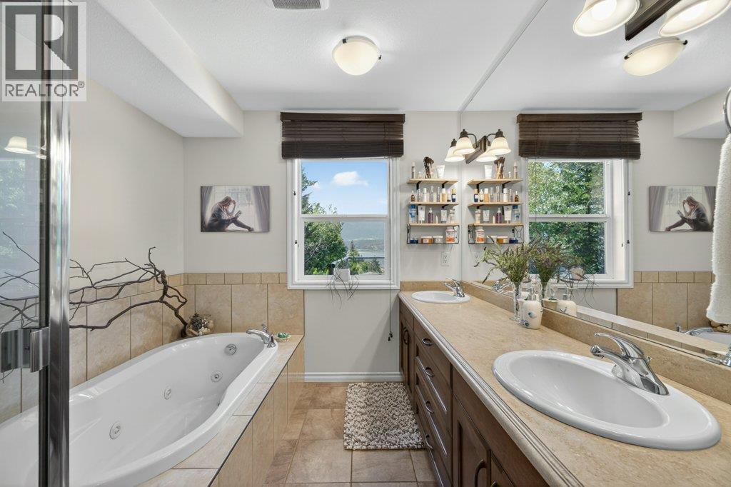 1581 20 Street Ne Unit# 2, Salmon Arm, British Columbia  V1E 0A7 - Photo 31 - 10388836