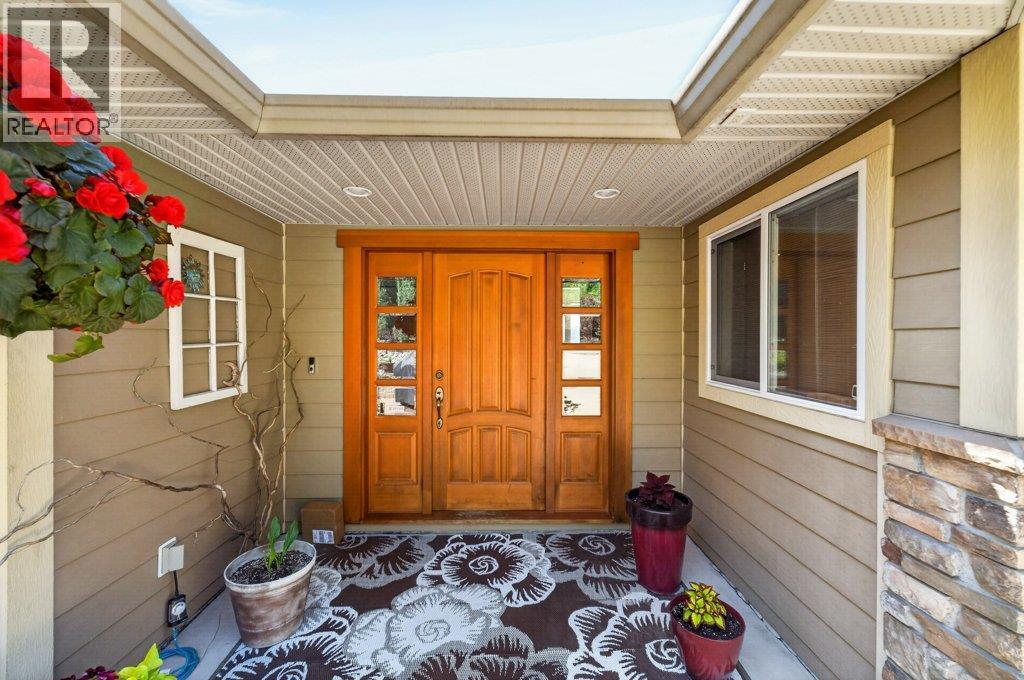 1581 20 Street Ne Unit# 2, Salmon Arm, British Columbia  V1E 0A7 - Photo 5 - 10388836