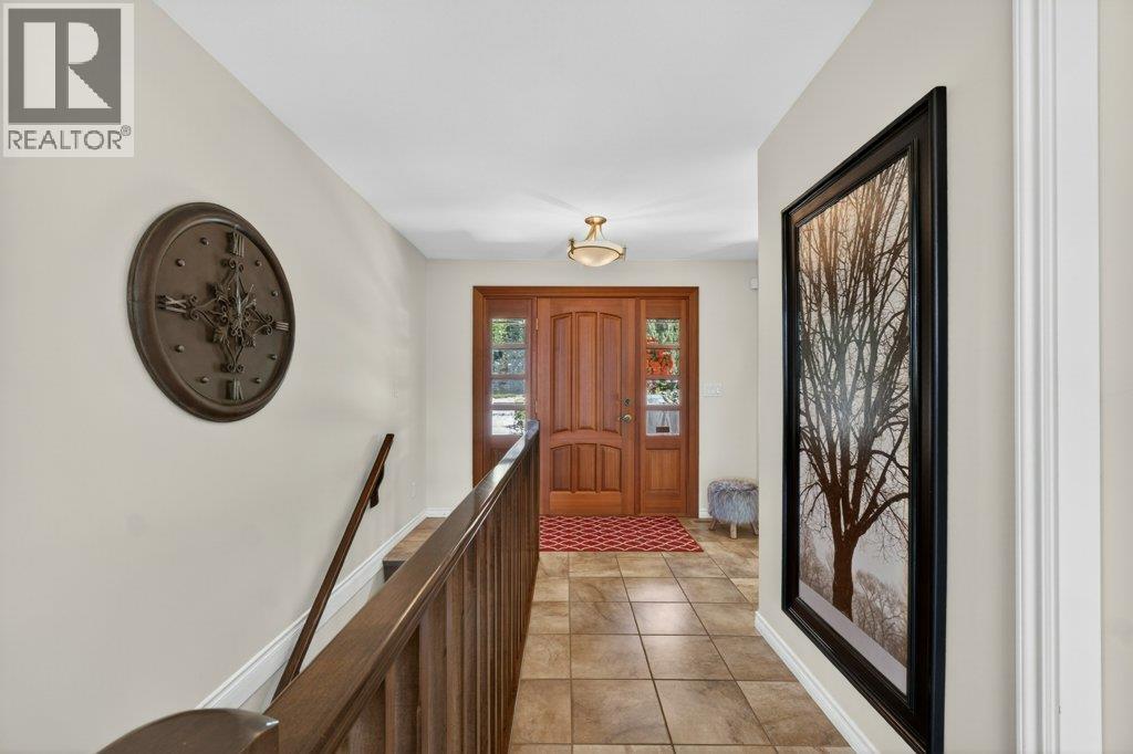 1581 20 Street Ne Unit# 2, Salmon Arm, British Columbia  V1E 0A7 - Photo 7 - 10388836