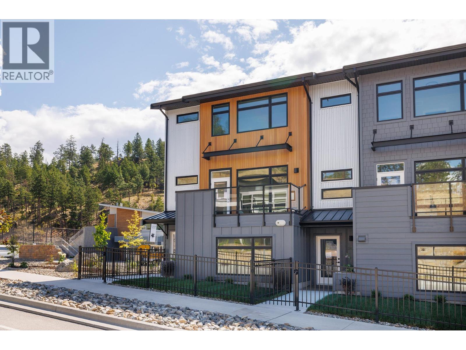 3425 Hilltown Drive Unit# 4, Kelowna, British Columbia  V1V 2B5 - Photo 33 - 10389484