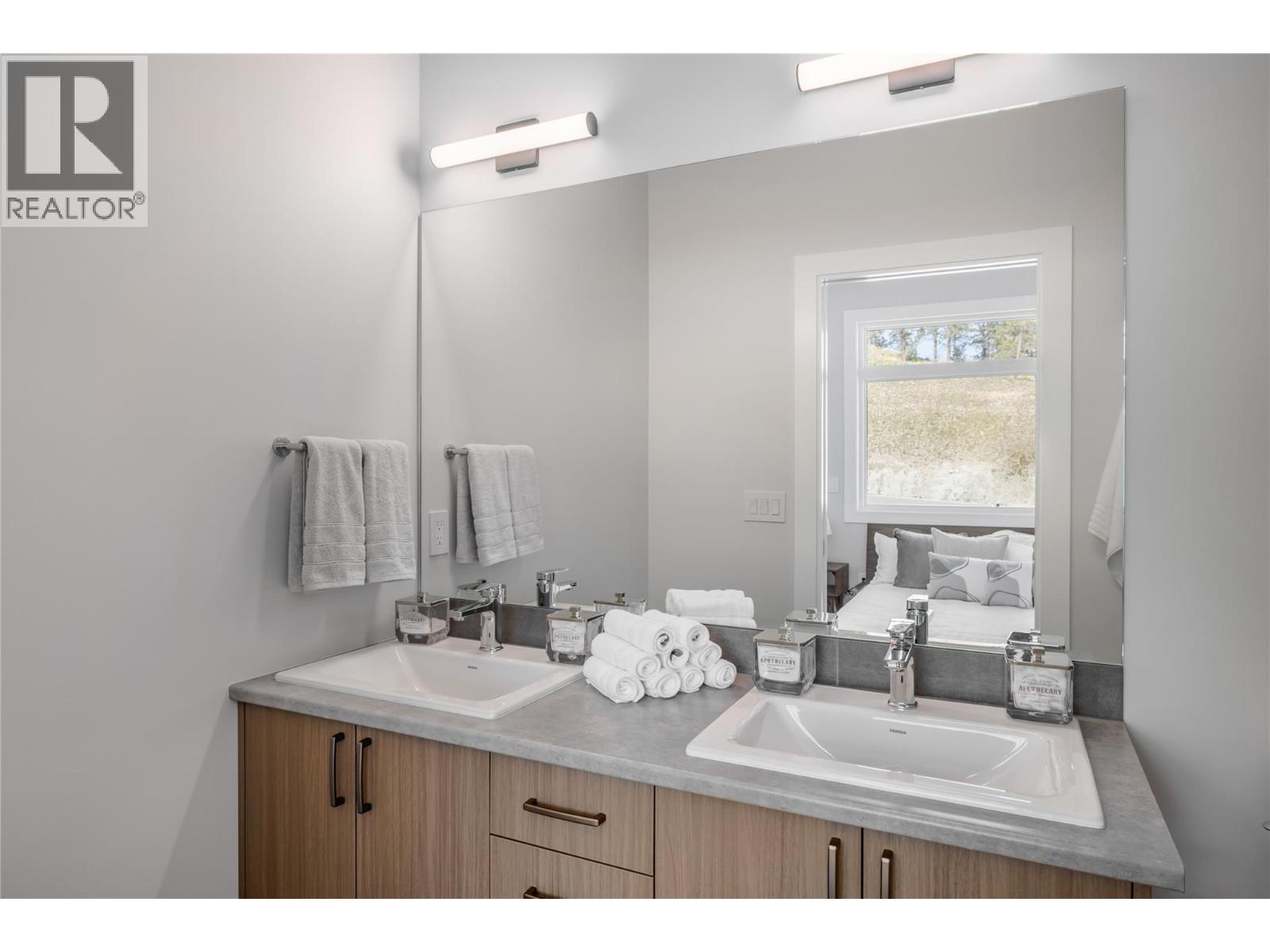 3425 Hilltown Drive Unit# 4, Kelowna, British Columbia  V1V 2B5 - Photo 6 - 10389484