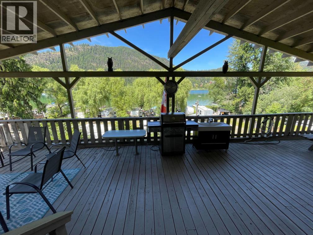 2866 White Lake Road, Sorrento, British Columbia  V0E 2W0 - Photo 11 - 10389486