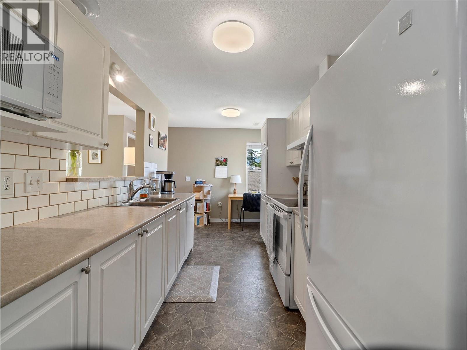 171 17 Street Se Unit# 14, Salmon Arm, British Columbia  V1E 1P8 - Photo 12 - 10389133