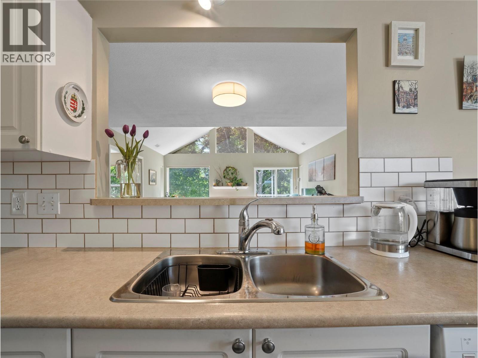 171 17 Street Se Unit# 14, Salmon Arm, British Columbia  V1E 1P8 - Photo 13 - 10389133