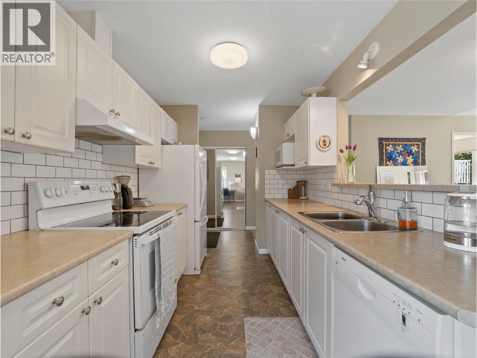 171 17 Street Se Unit# 14, Salmon Arm, British Columbia  V1E 1P8 - Photo 15 - 10389133