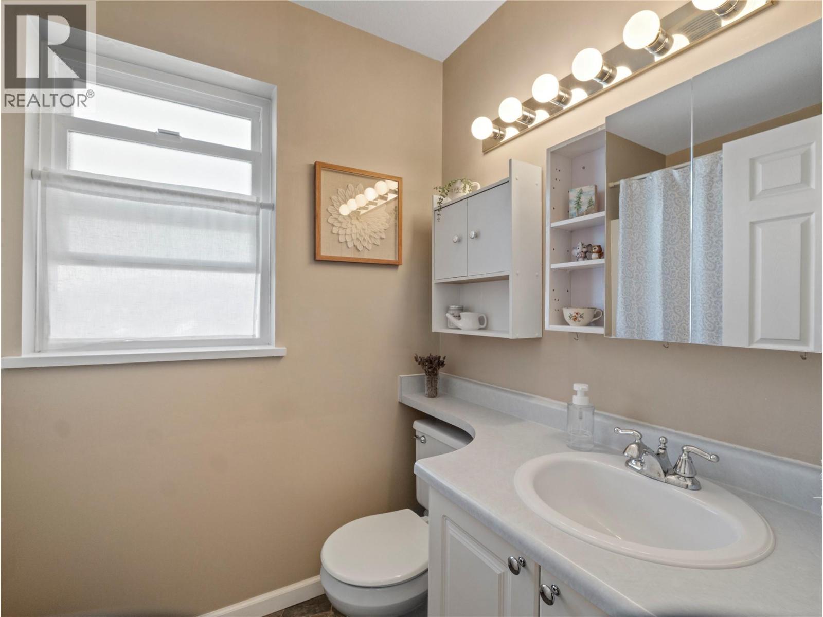 171 17 Street Se Unit# 14, Salmon Arm, British Columbia  V1E 1P8 - Photo 20 - 10389133