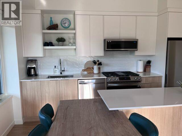 417 Cedar Avenue Unit# 402 Lot# Sl10, Kelowna, British Columbia  V1Y 4X2 - Photo 3 - 10389385