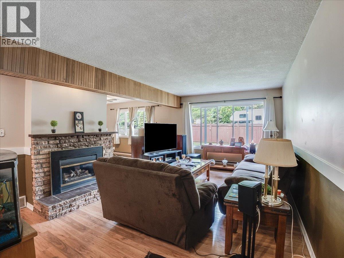 609 201st Avenue, Castlegar, British Columbia  V1N 3R1 - Photo 25 - 10389299