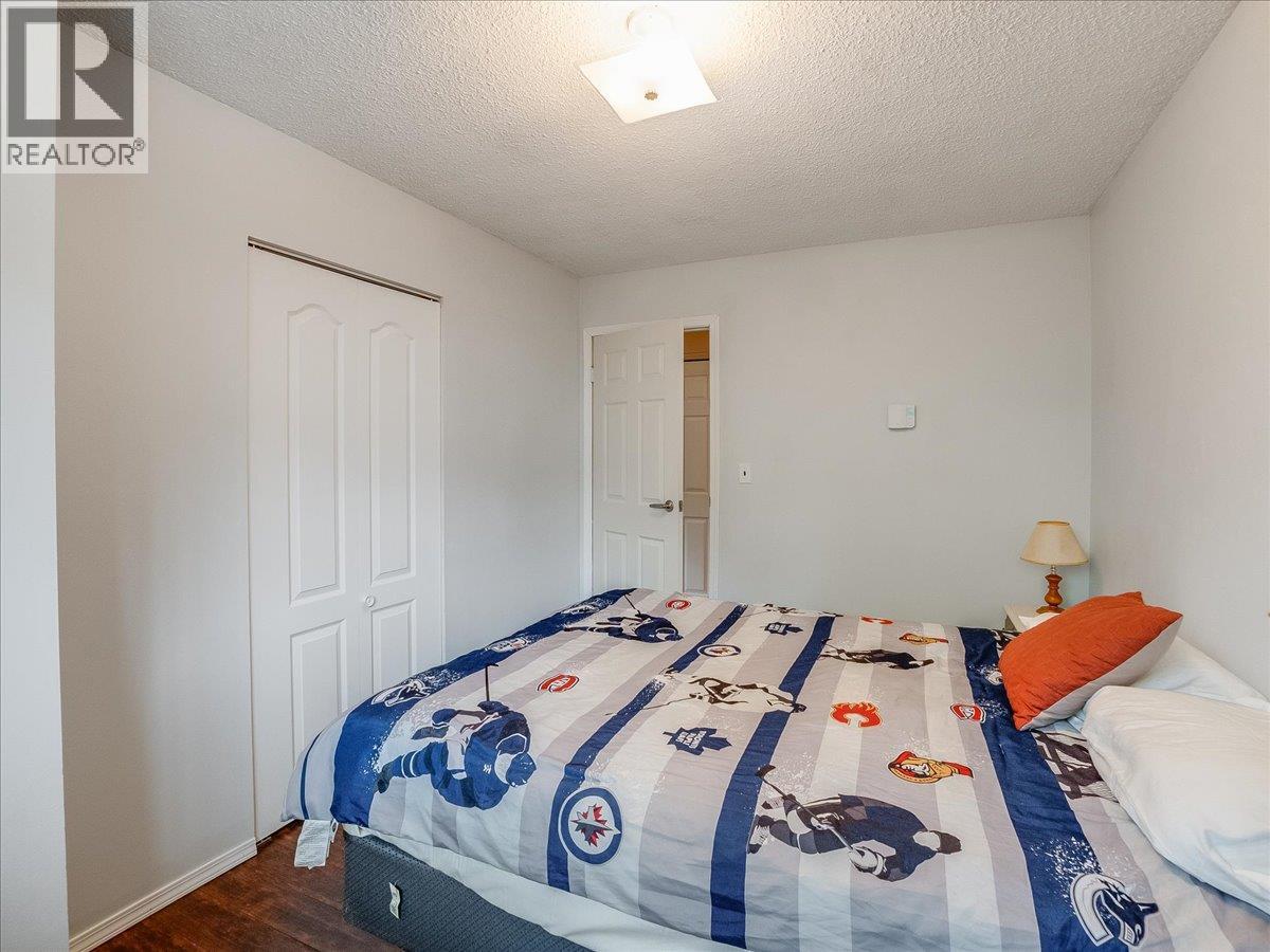 609 201st Avenue, Castlegar, British Columbia  V1N 3R1 - Photo 33 - 10389299