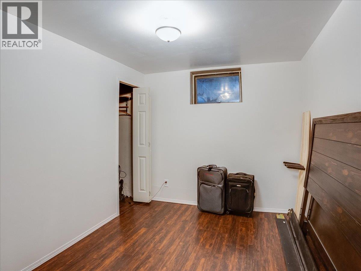 609 201st Avenue, Castlegar, British Columbia  V1N 3R1 - Photo 35 - 10389299