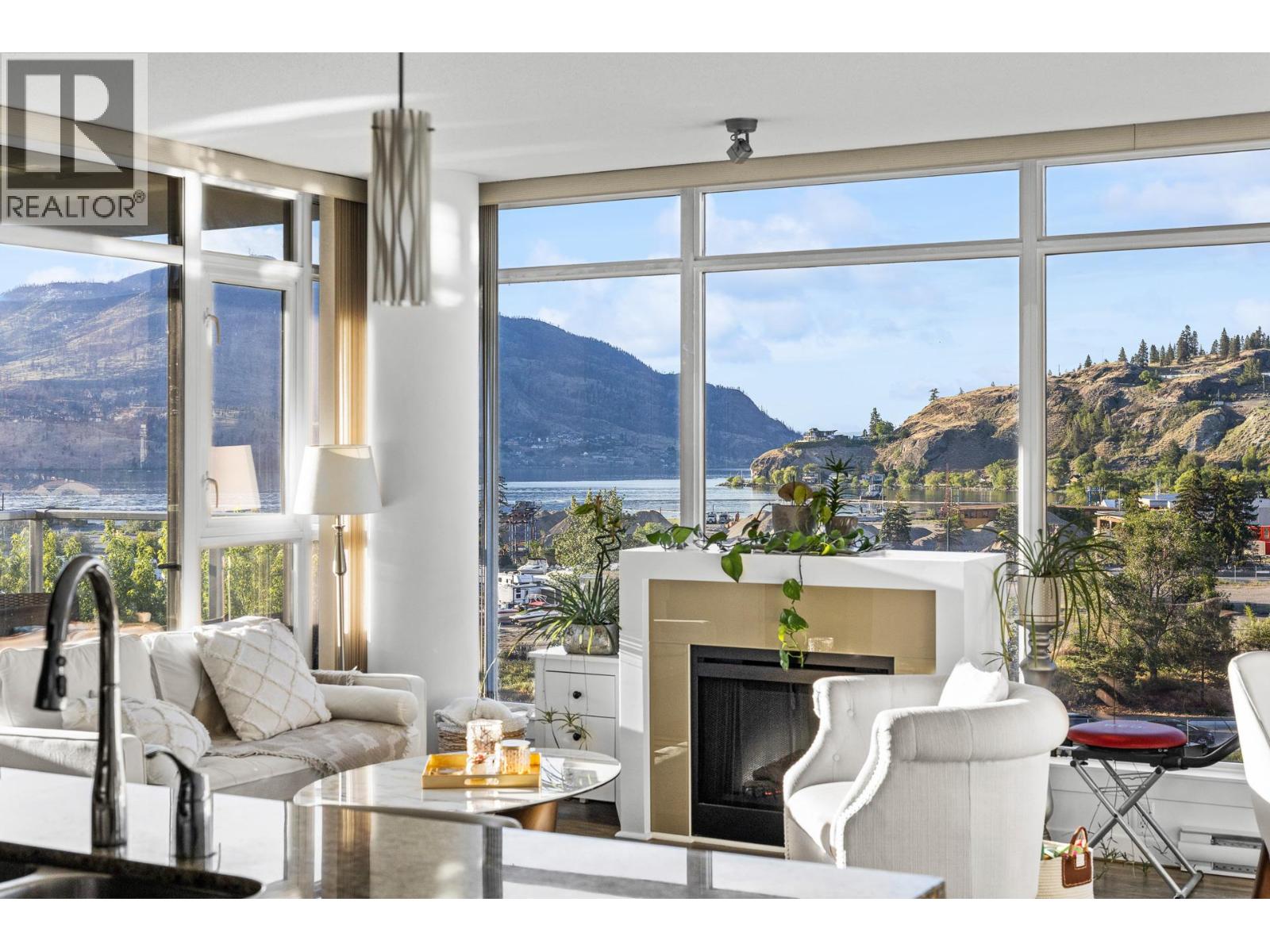 1075 Sunset Drive Unit# 702, kelowna, British Columbia