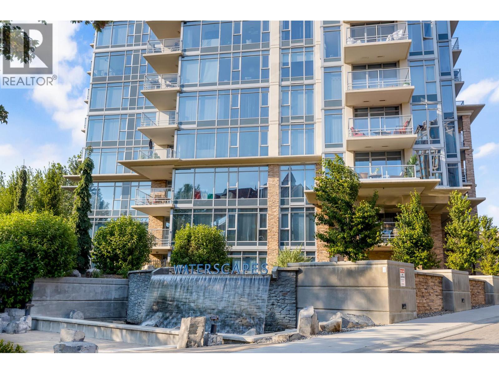 1075 Sunset Drive Unit# 702, Kelowna, British Columbia  V1Y 9Y9 - Photo 2 - 10389153