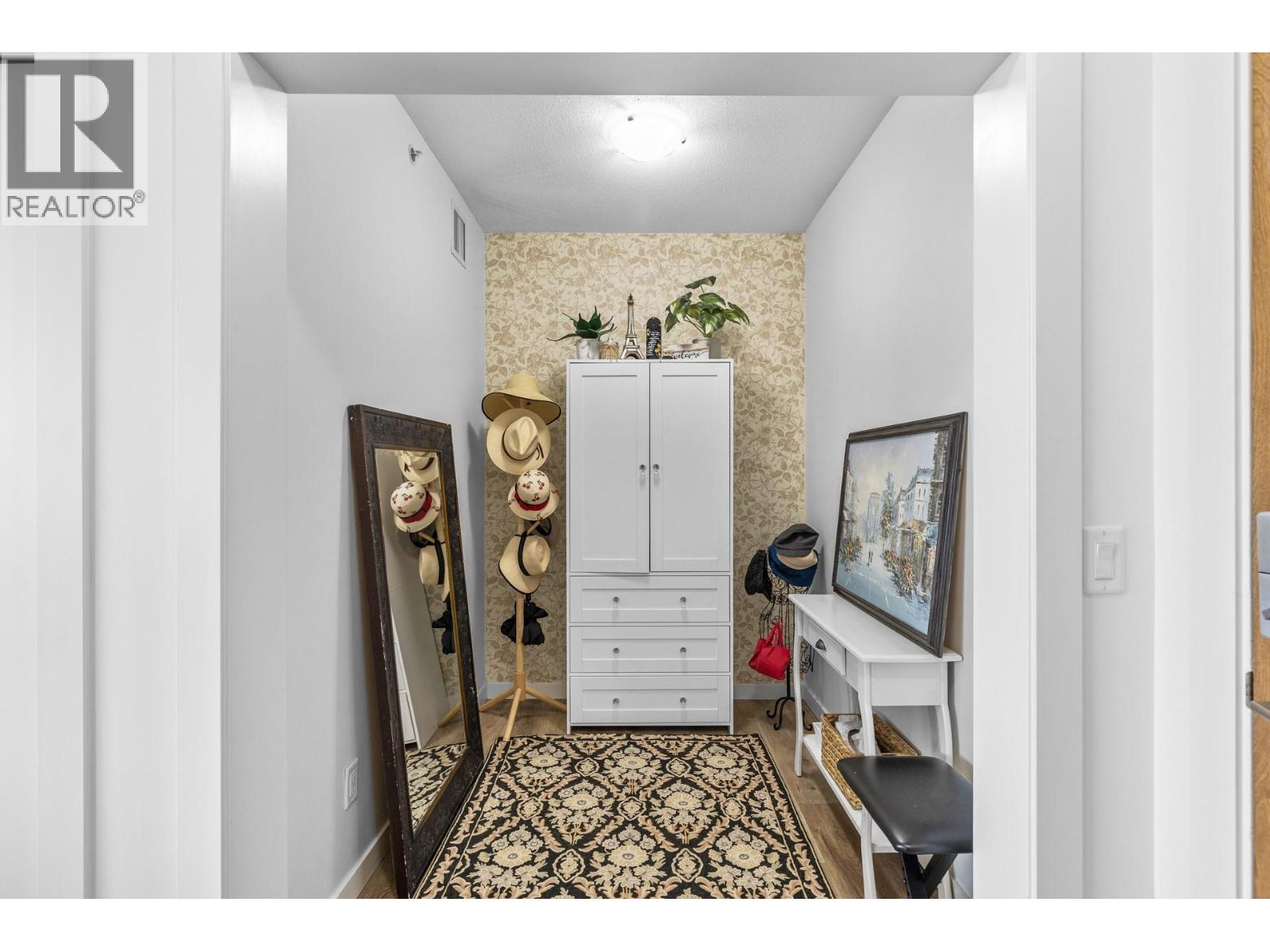 1075 Sunset Drive Unit# 702, Kelowna, British Columbia  V1Y 9Y9 - Photo 27 - 10389153