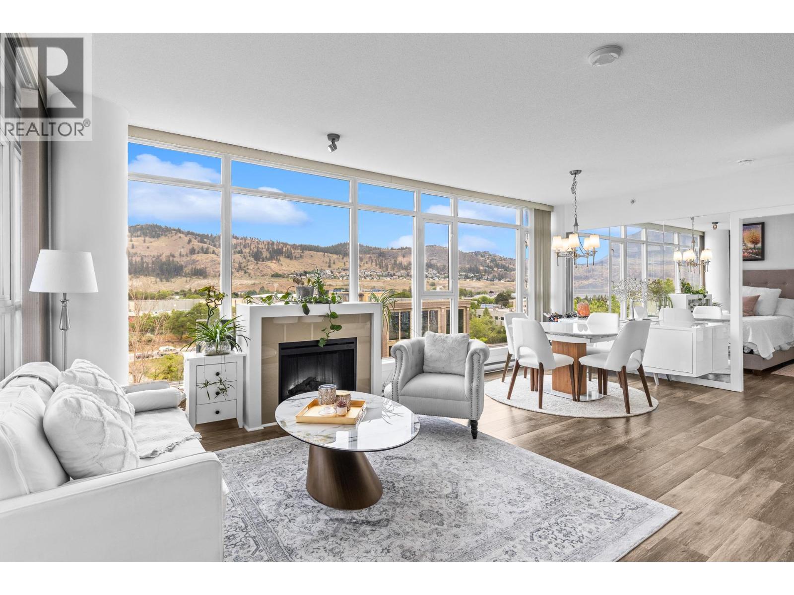 1075 Sunset Drive Unit# 702, Kelowna, British Columbia  V1Y 9Y9 - Photo 4 - 10389153
