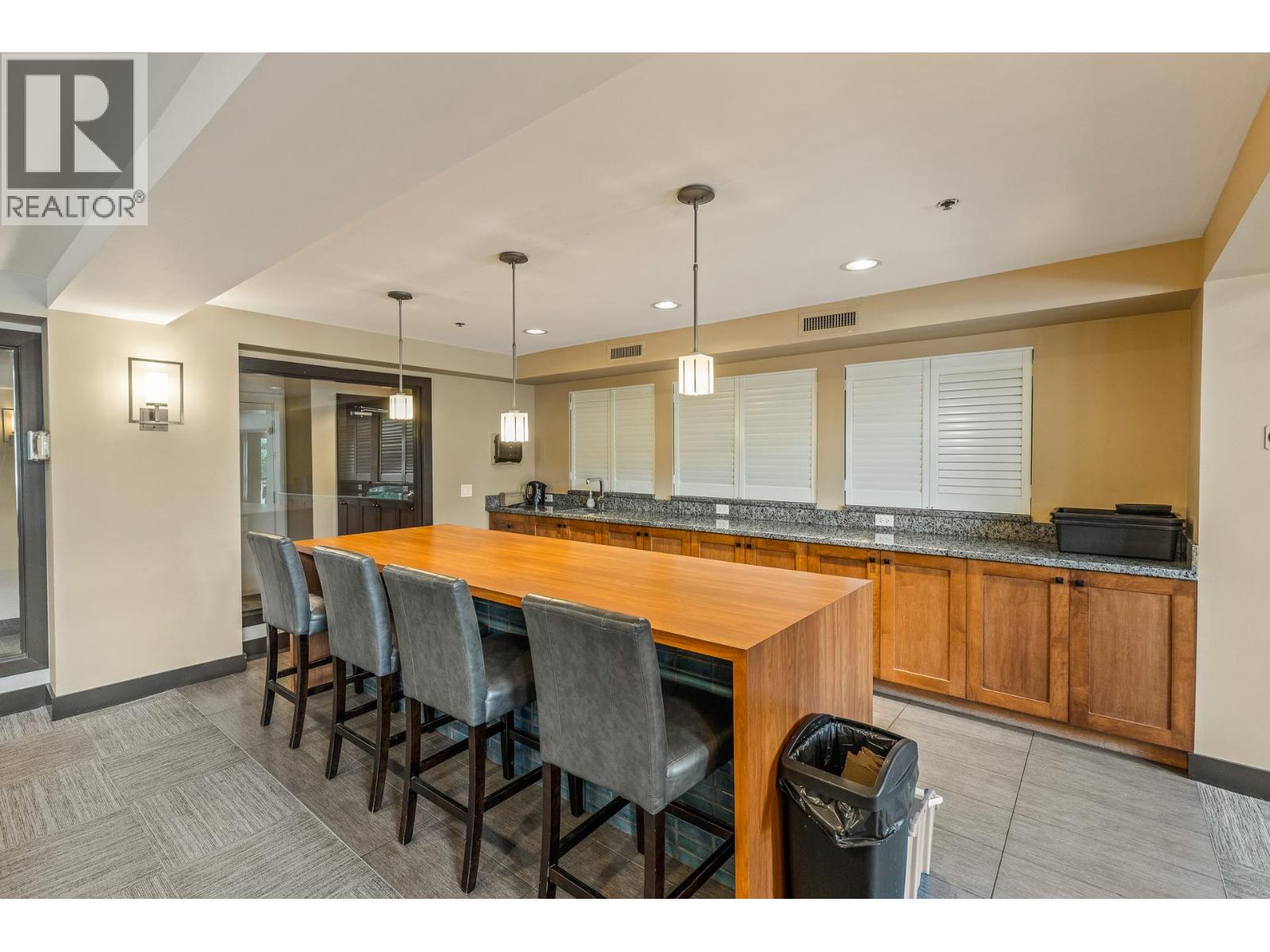 1075 Sunset Drive Unit# 702, Kelowna, British Columbia  V1Y 9Y9 - Photo 40 - 10389153