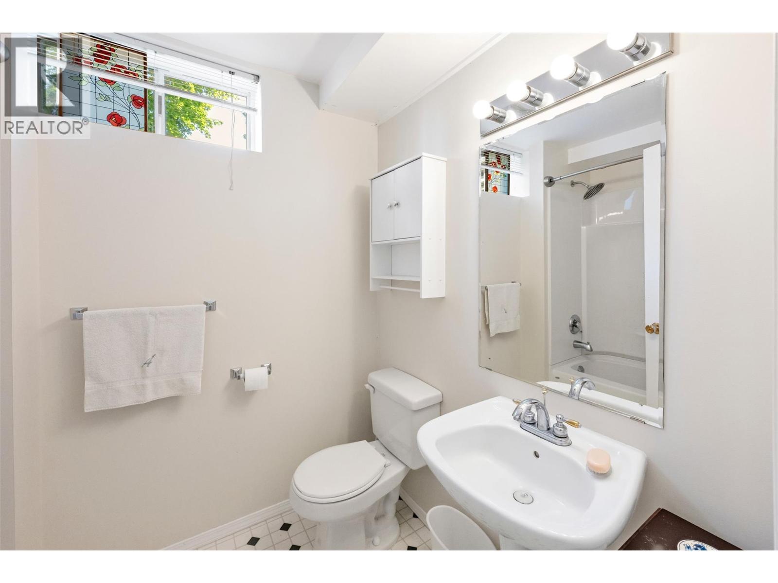 148 Woodlands Place, Penticton, British Columbia  V2A 3B3 - Photo 34 - 10389496