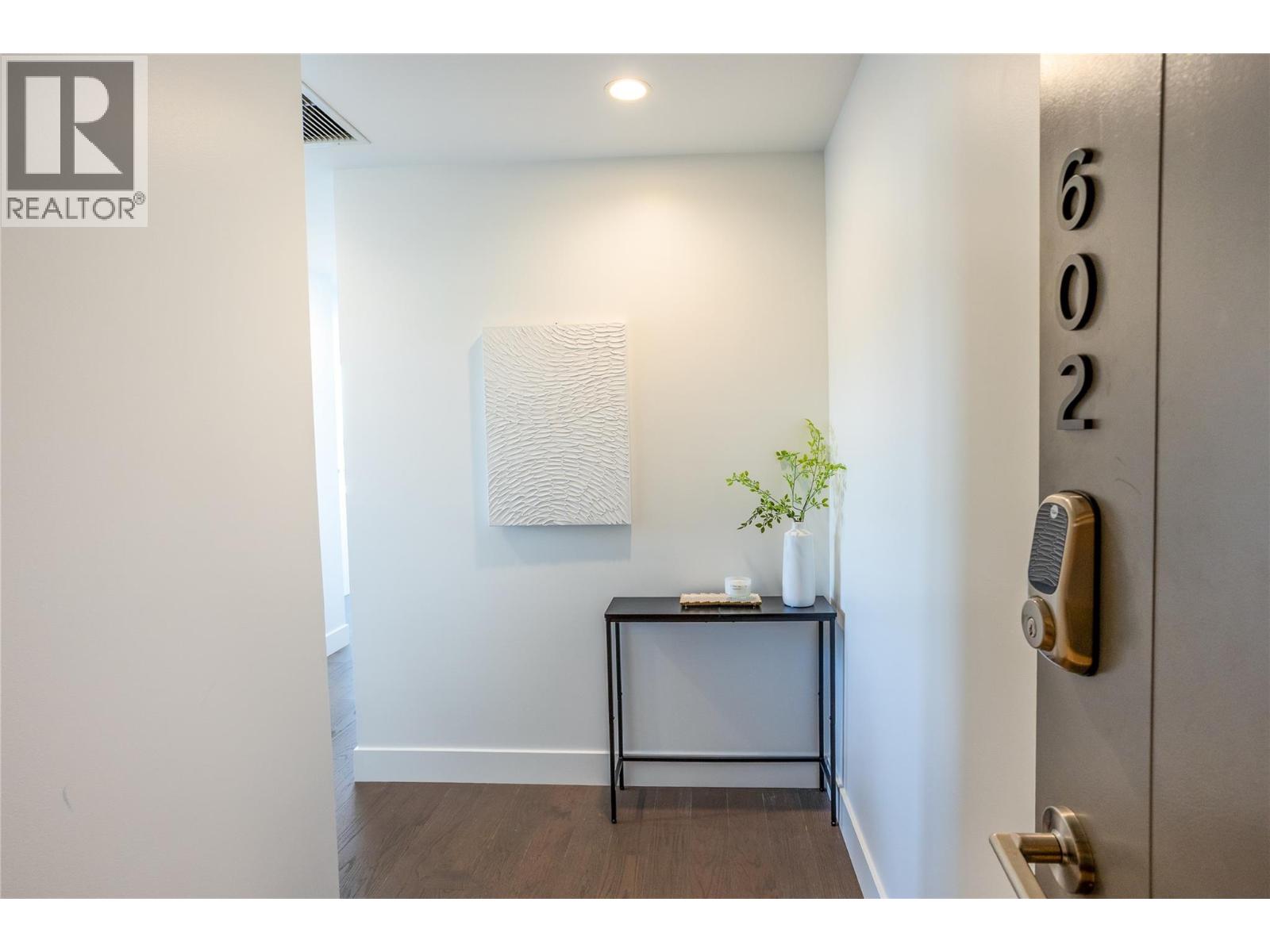 1191 Sunset Drive Unit# 602, Kelowna, British Columbia  V1Y 0J4 - Photo 3 - 10387868