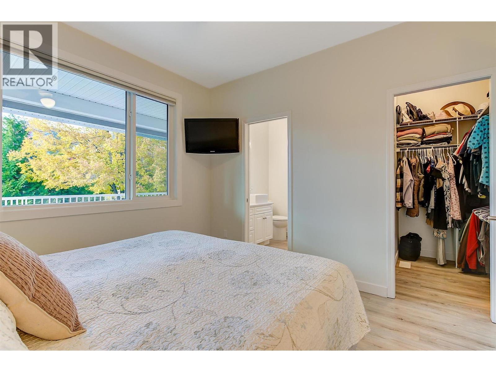 2083 Rosefield Drive, West Kelowna, British Columbia  V1Z 3Y8 - Photo 15 - 10389396