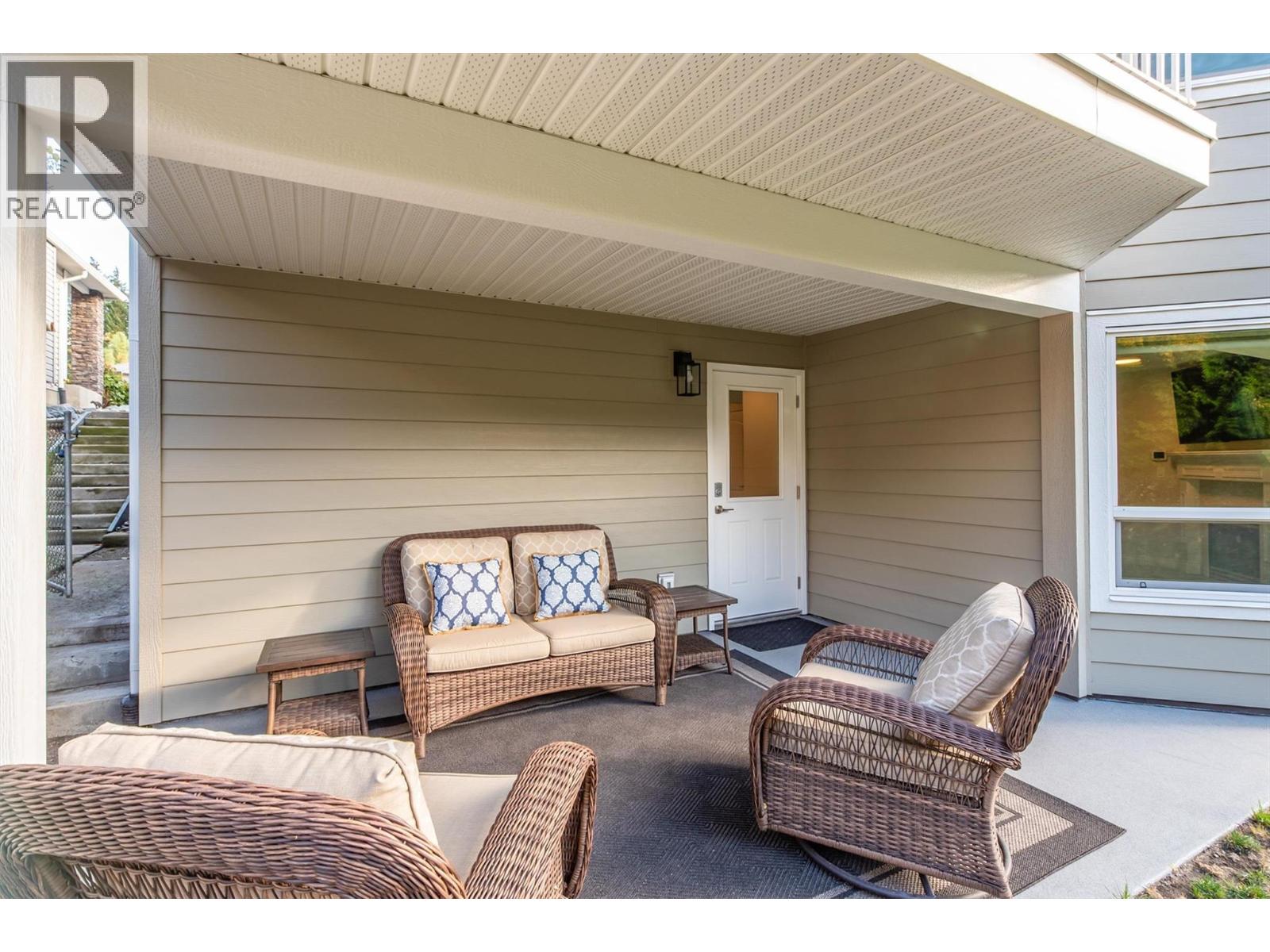 2083 Rosefield Drive, West Kelowna, British Columbia  V1Z 3Y8 - Photo 37 - 10389396