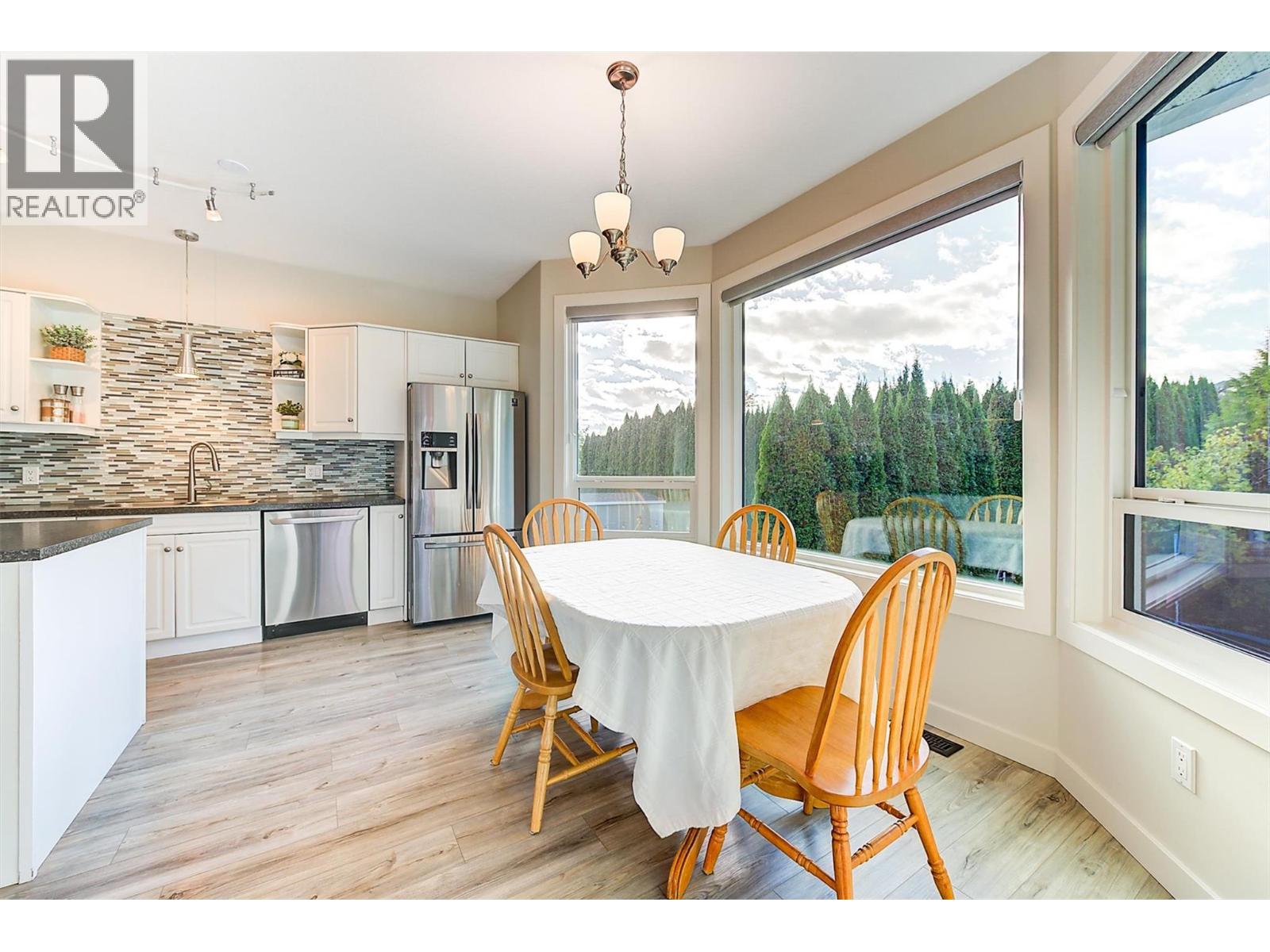 2083 Rosefield Drive, West Kelowna, British Columbia  V1Z 3Y8 - Photo 6 - 10389396