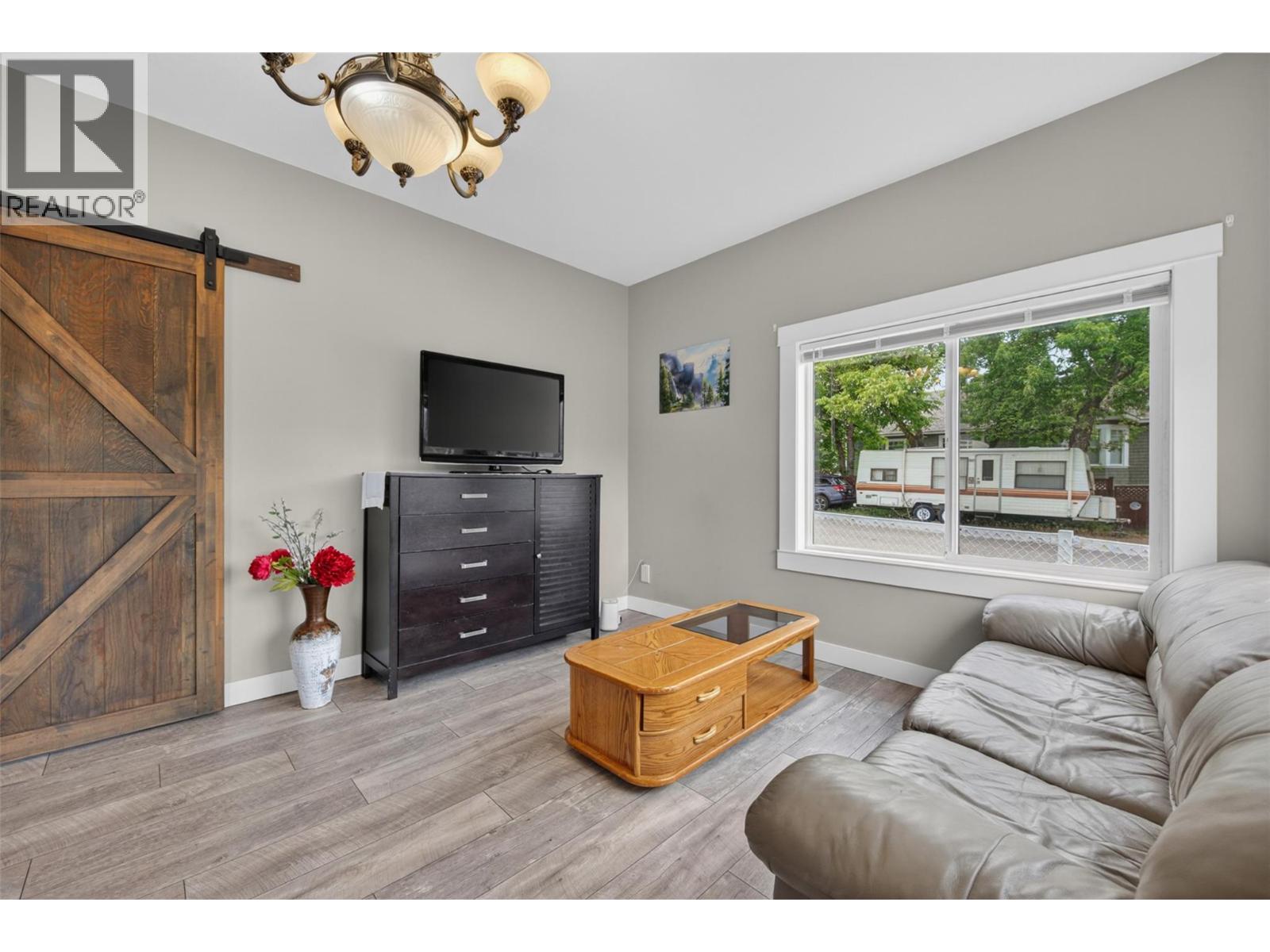 4106 34th Street, Vernon, British Columbia  V1T 5Y2 - Photo 10 - 10389512