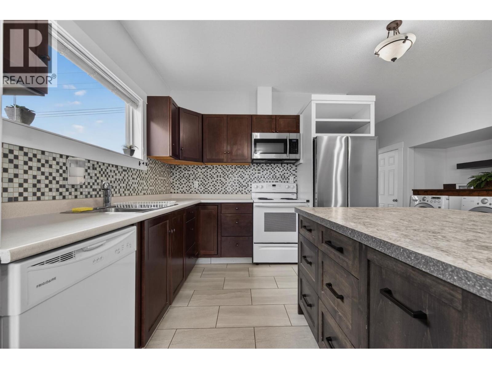 4106 34th Street, Vernon, British Columbia  V1T 5Y2 - Photo 23 - 10389512