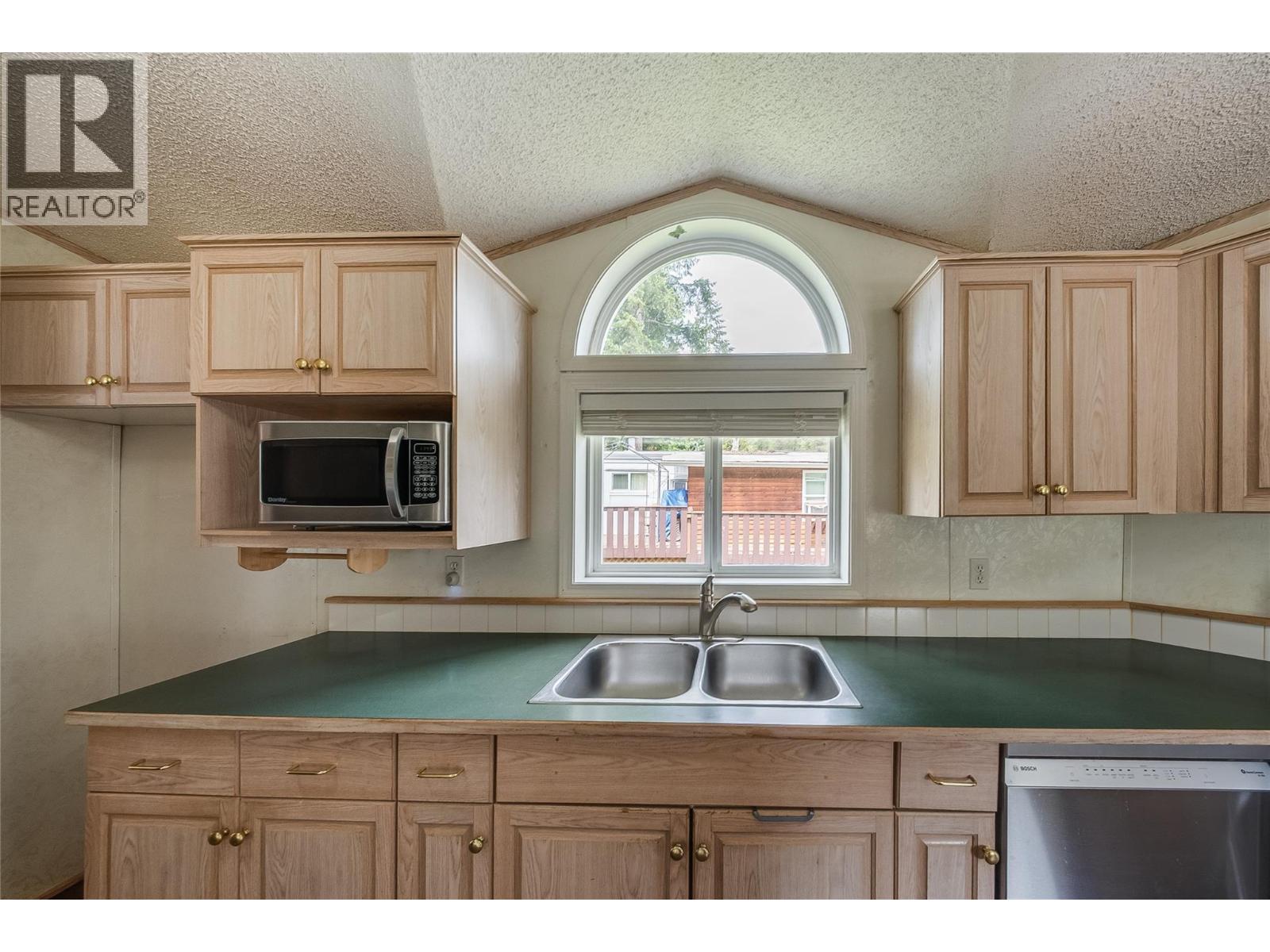 500 16th Avenue Unit# 54, Genelle, British Columbia  V0G 1G0 - Photo 7 - 10389503