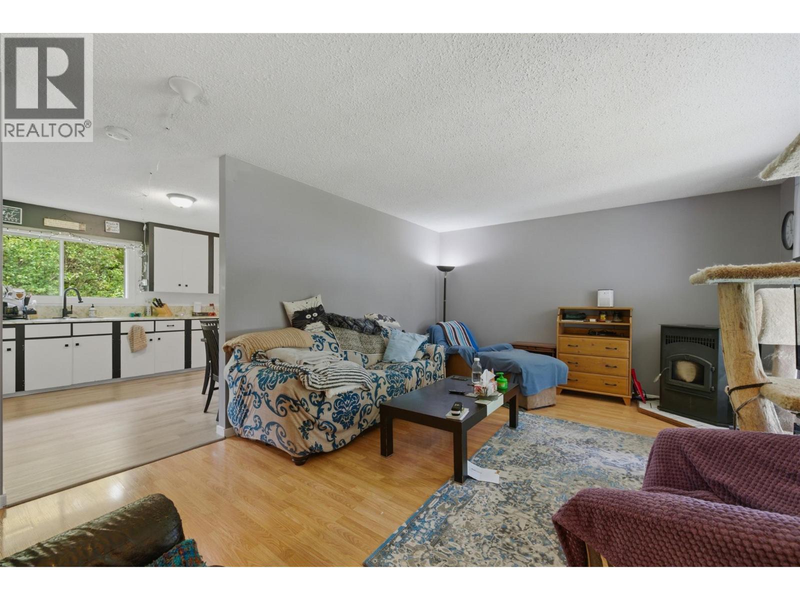1394 6 Highway, Cherryville, British Columbia  V0E 2G1 - Photo 5 - 10389382