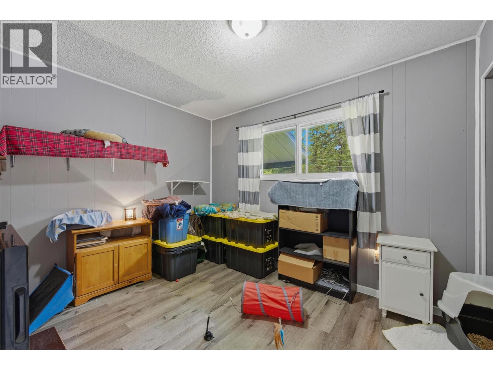 1394 6 Highway, Cherryville, British Columbia  V0E 2G1 - Photo 7 - 10389382